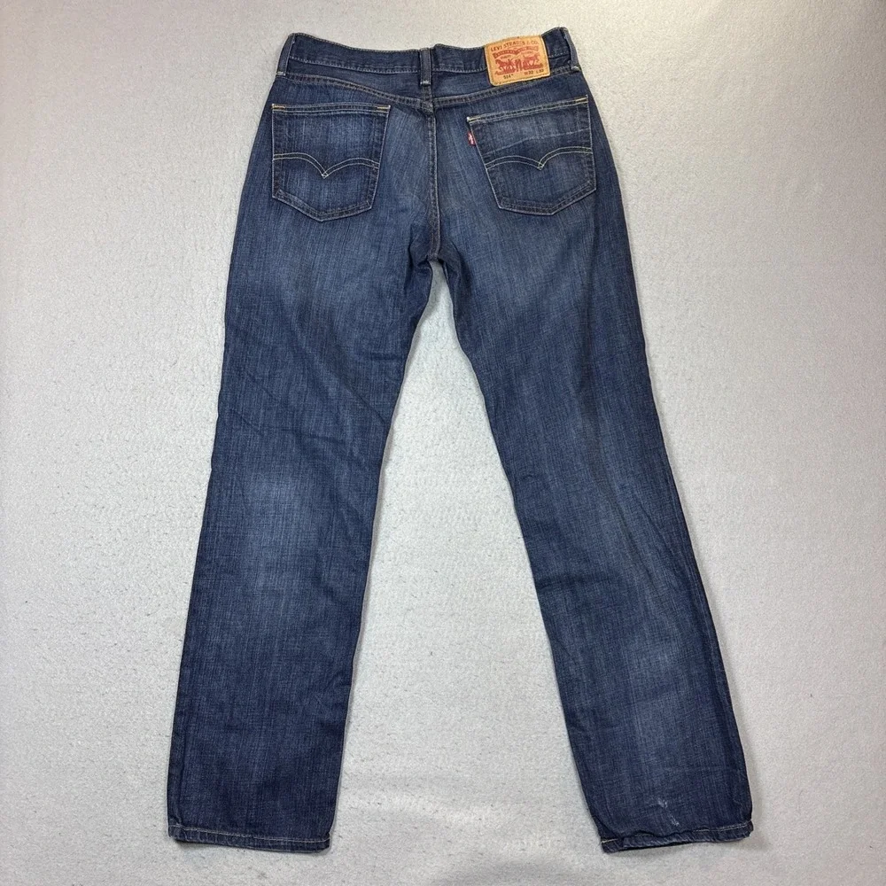 Levis please check